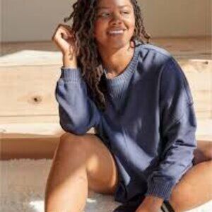 Aerie Sweatshirt/Tunic Size Large